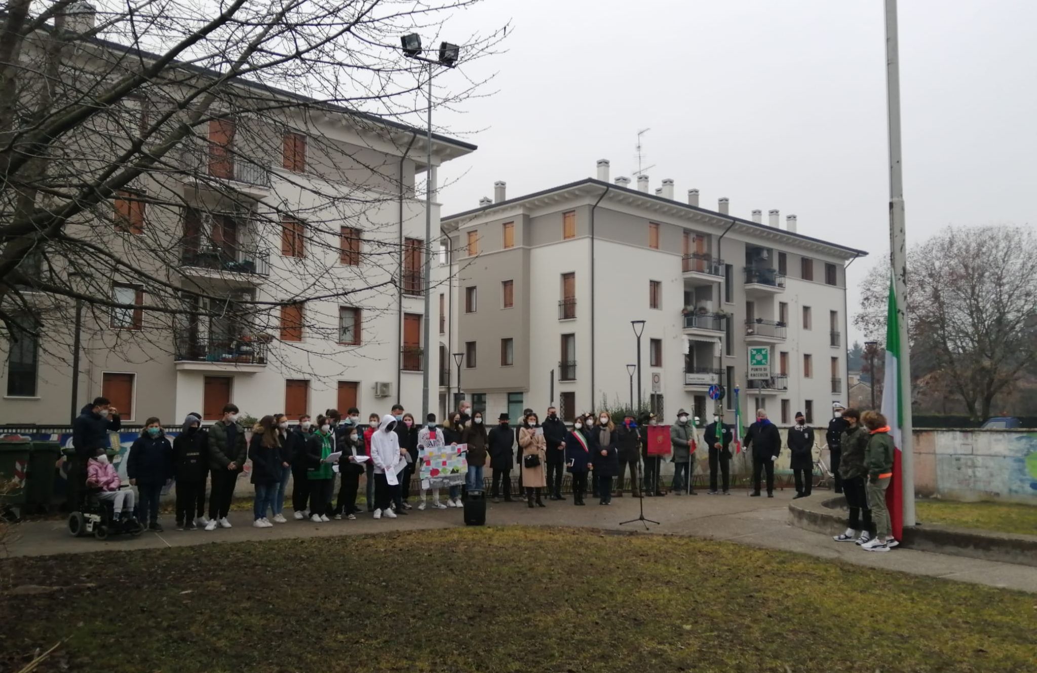 foto cerimonia giorno della memoria